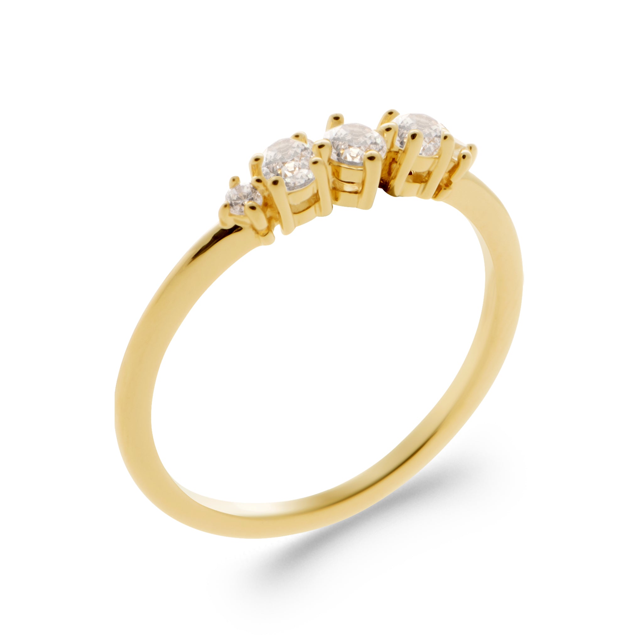 Bague dorée zircons Marwa - Bijou photographié sur fond blanc
