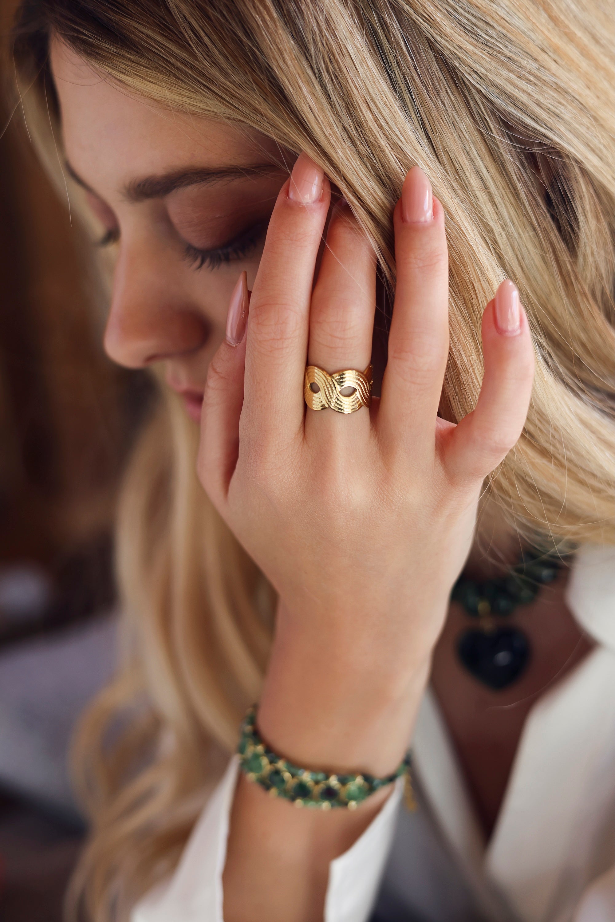 Bague ajustable dorée Nicole effet tressé - Bijou porté