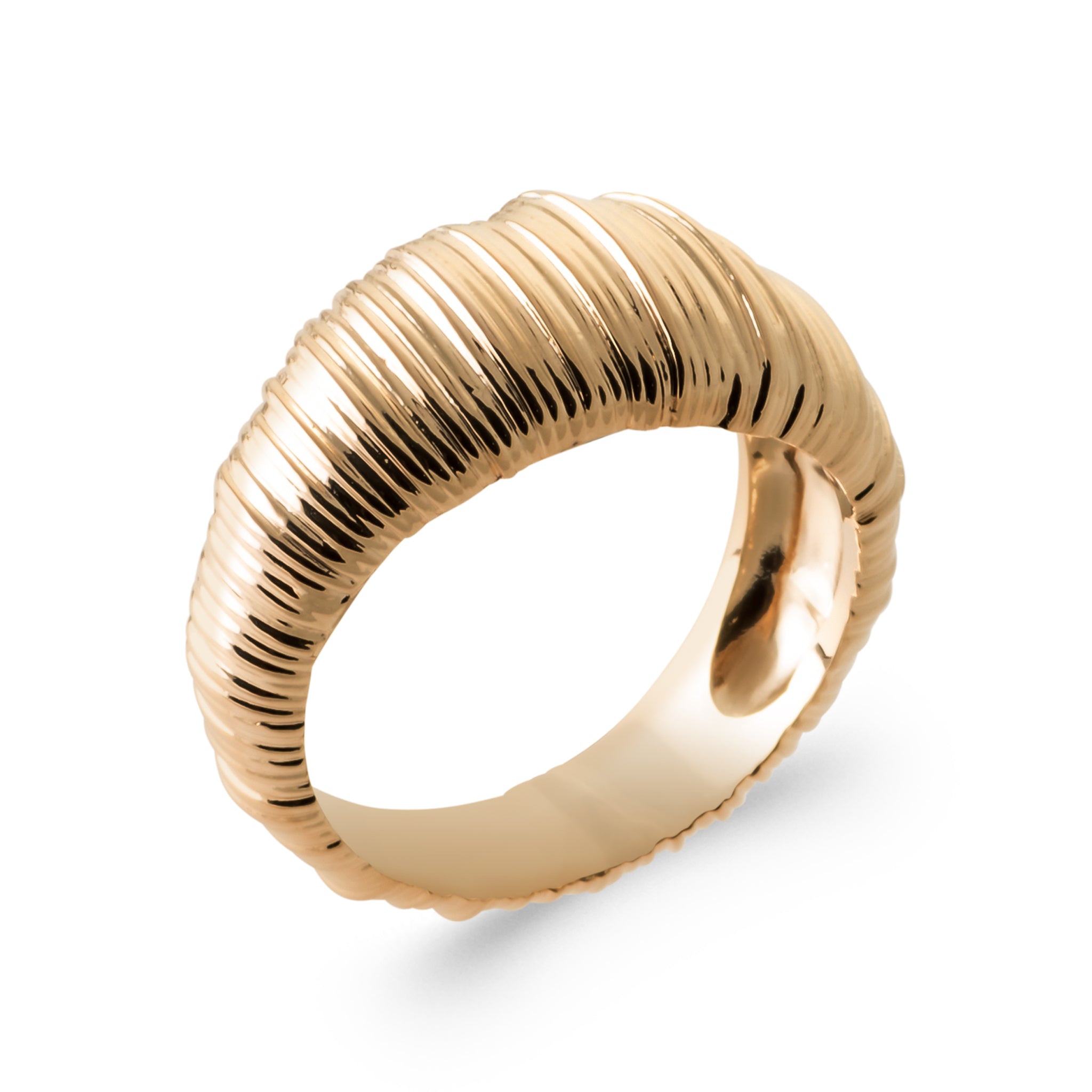 Bague dorée texturée Vittoria - Bijou photographié sur fond blanc