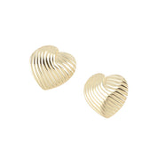 Boucles dorées coeurs Octavie - Bijou photographié sur fond blanc