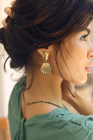 Boucles pendantes dorées Soles