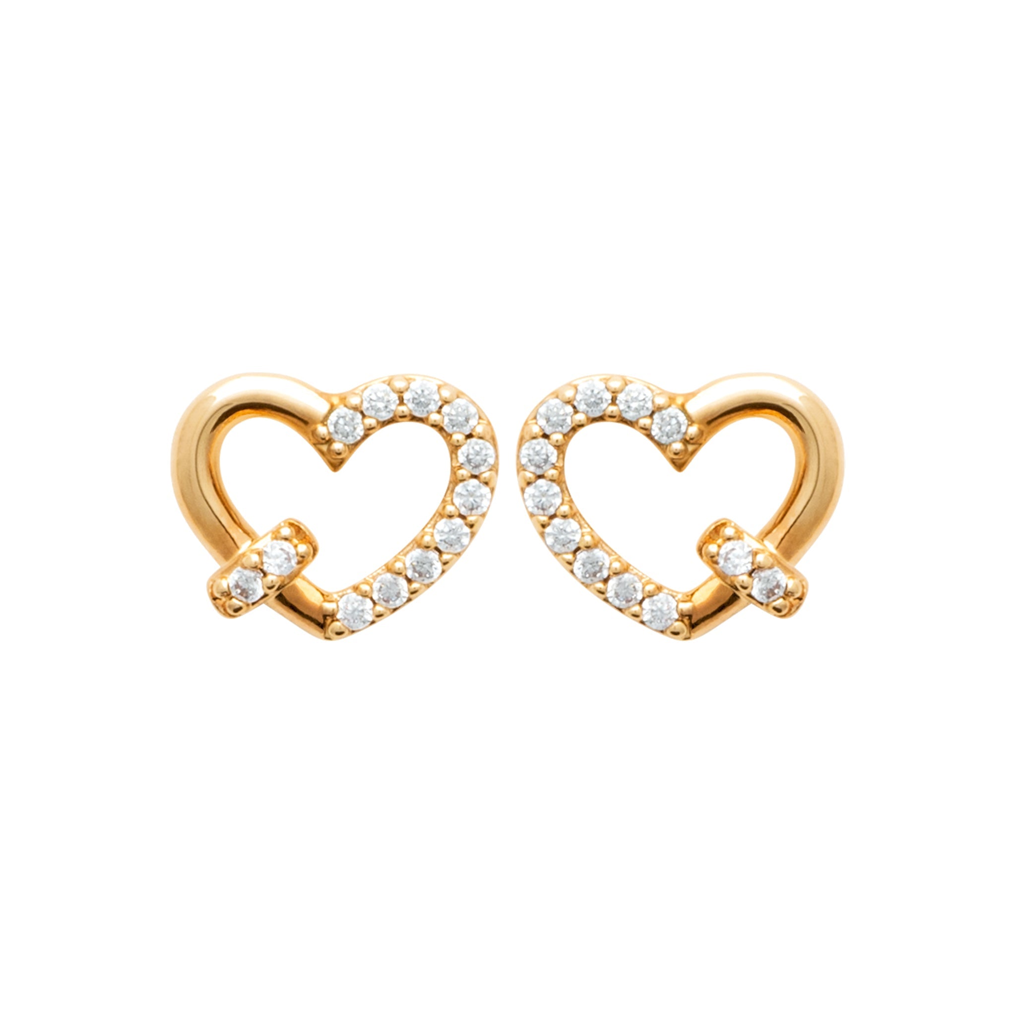 Boucles d’oreilles puces Taylor cœurs serties de zircons - Bijou photographié sur fond blanc