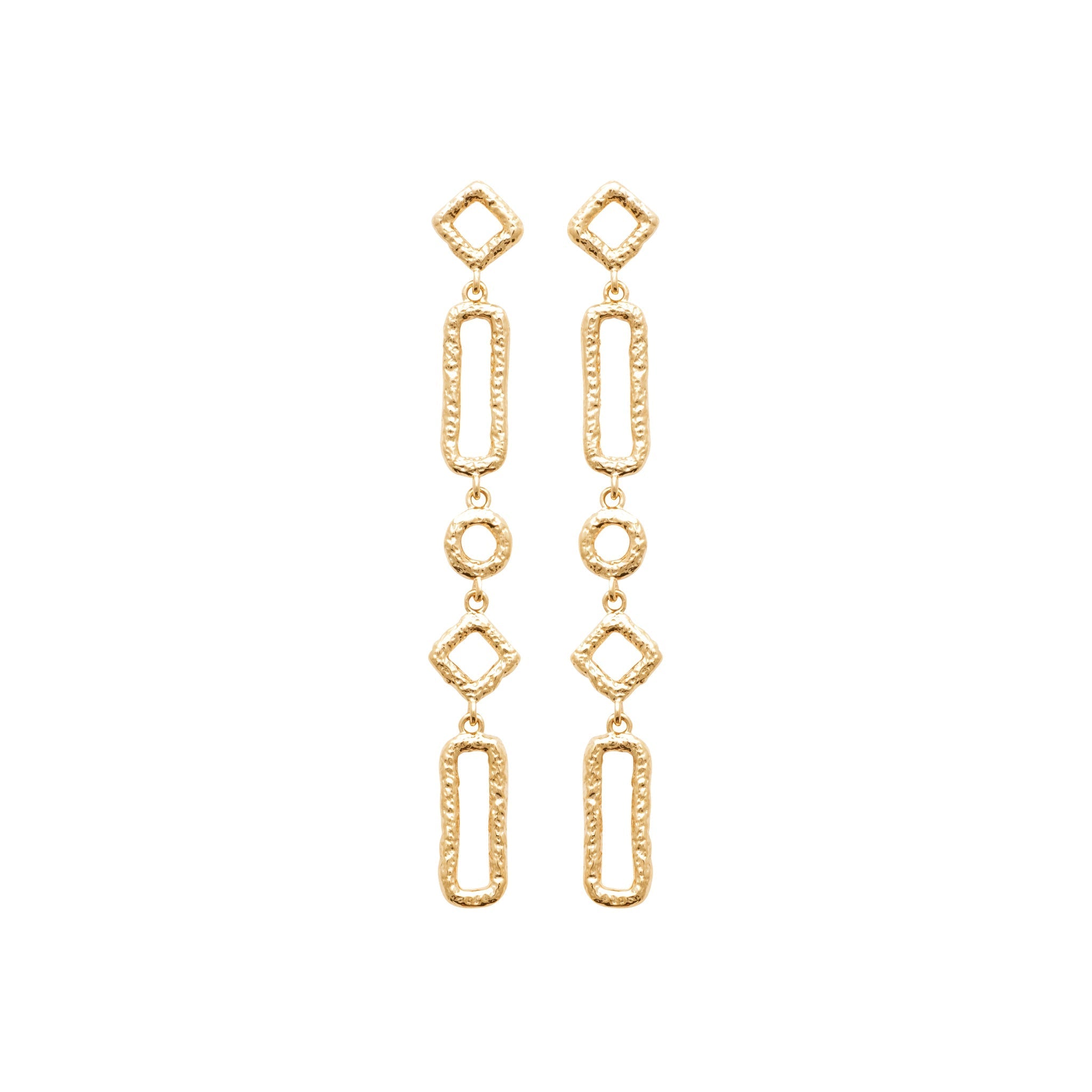 Boucles d'oreilles pendantes Francesca formes géométriques martelées - Bijou photographié sur fond blanc