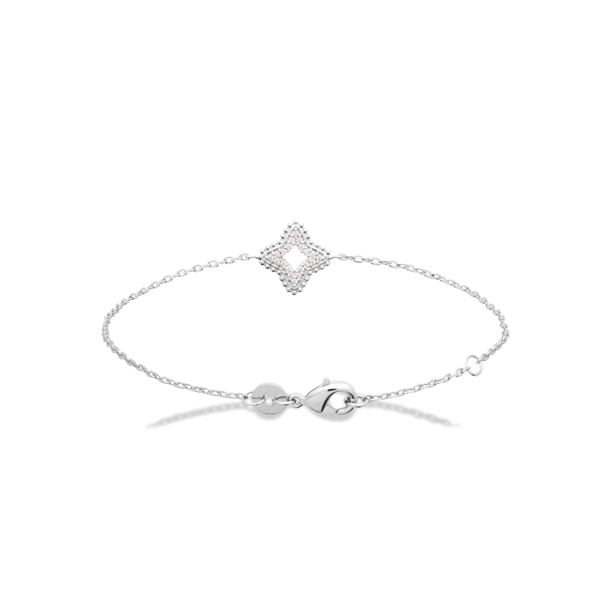  Bracelet en argent Camilia trèfle serti de zircons - Bijou photographié sur fond blanc