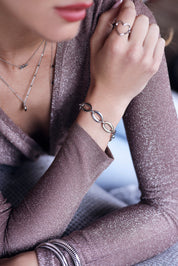 Bracelet argenté Isia en maille - Bijou porté