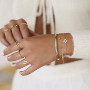  Bracelet doré zircons Camilia - Bijou porté