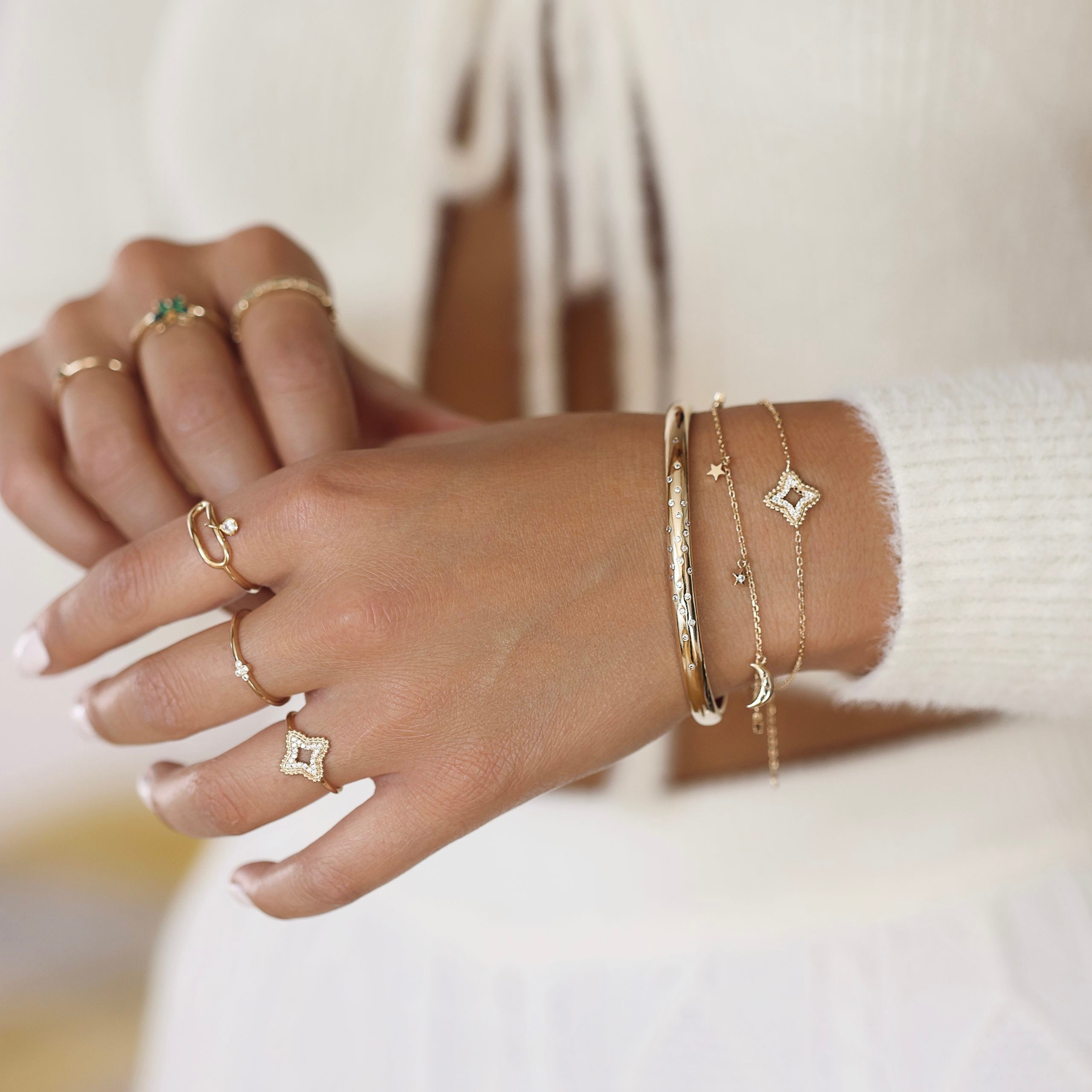  Bracelet doré zircons Camilia - Bijou porté