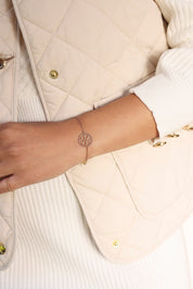 Bracelet doré Jamila avec motif oriental - Bijou porté