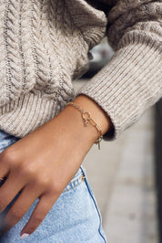 Bracelet personnalisable doré charms Selena - Bijou porté