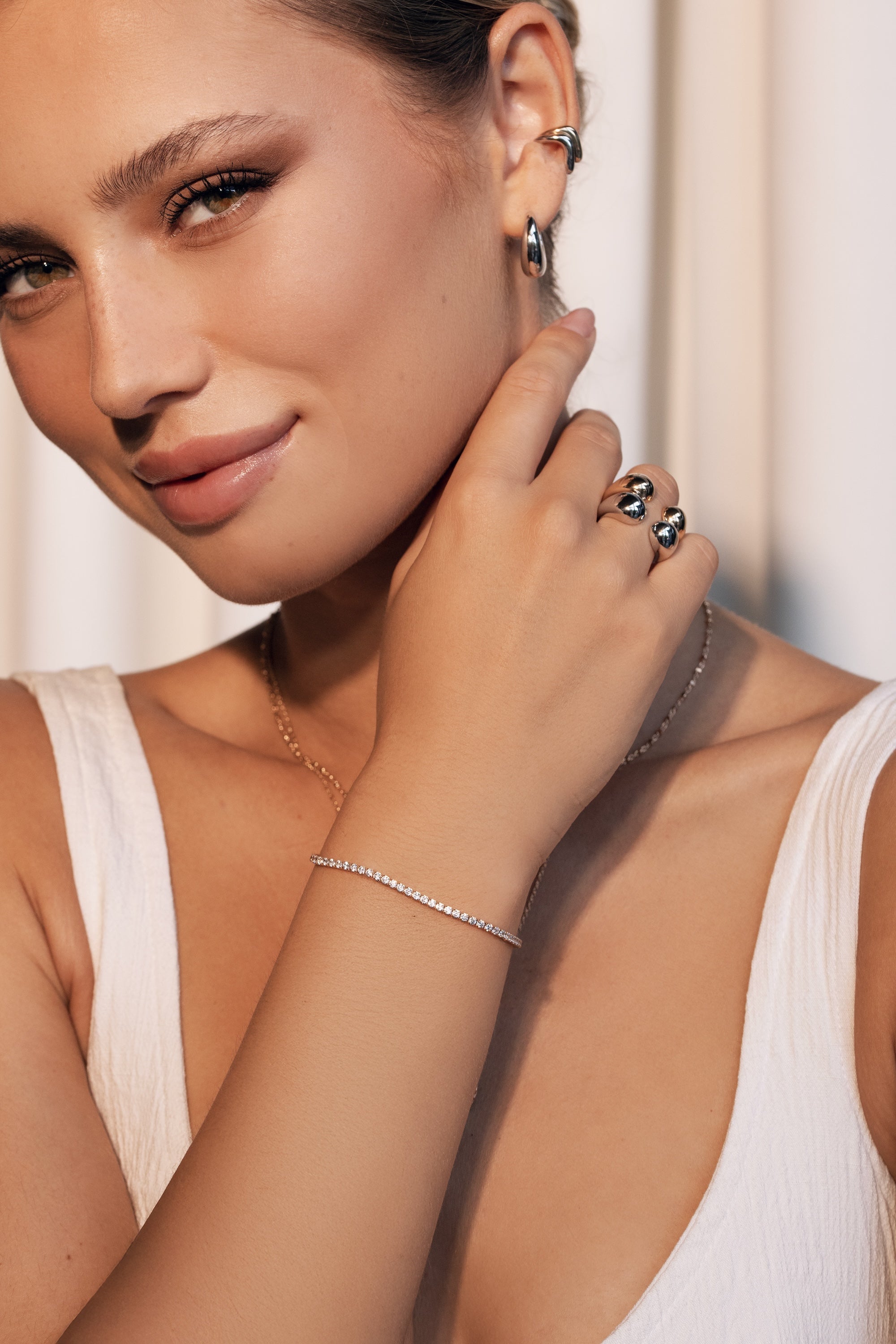 Bracelet tennis Felicia doré zircons - Bijou porté