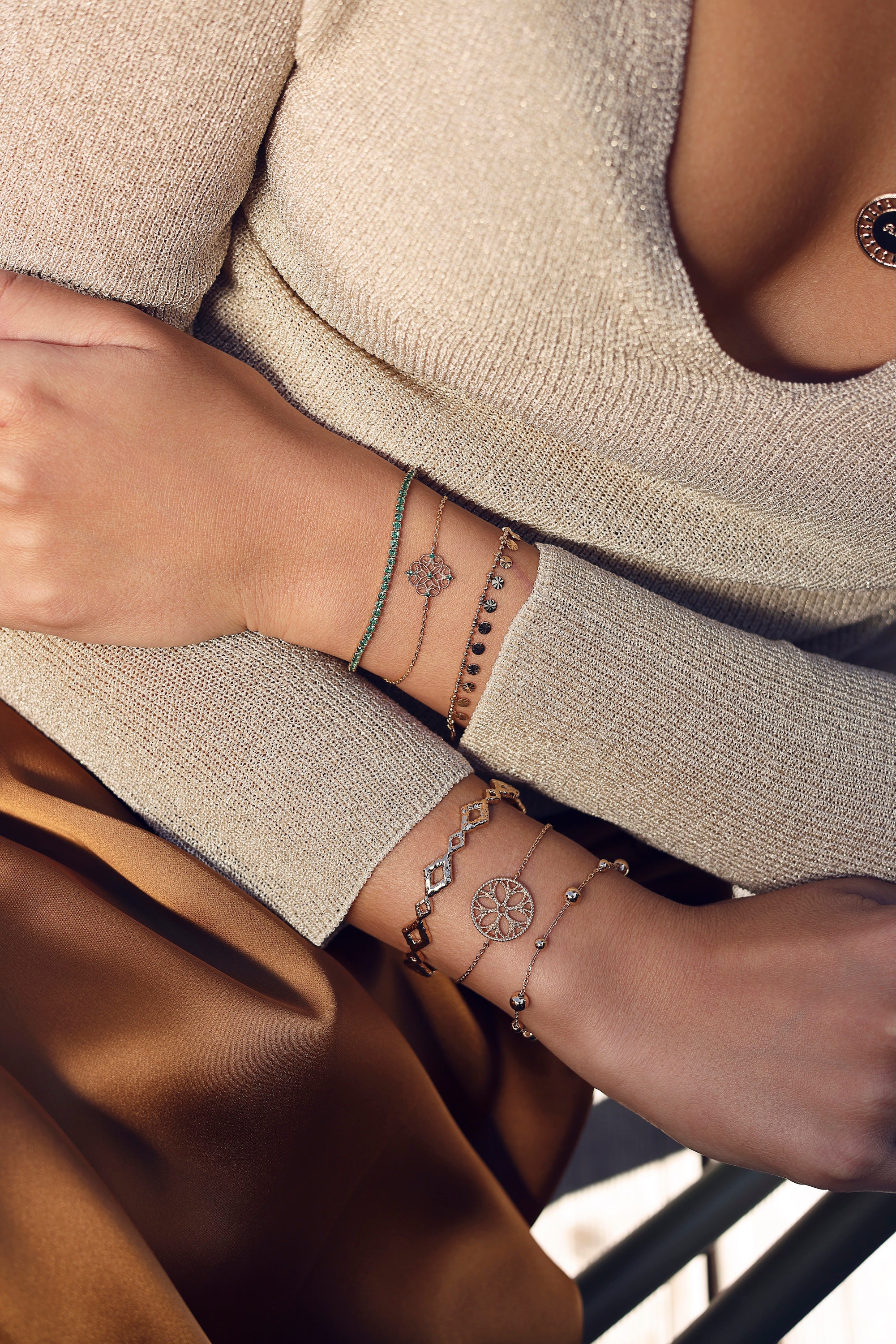 Bracelet doré Garance pampilles striées - Bijou porté