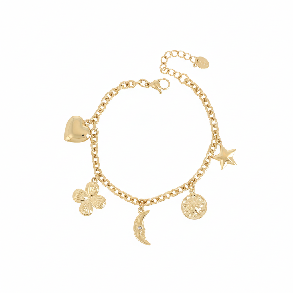 Bracelet doré Lorna en maille avec pendentifs lune, fleur, soleil, coeur et étoile - Bijou photographié sur fond blanc
