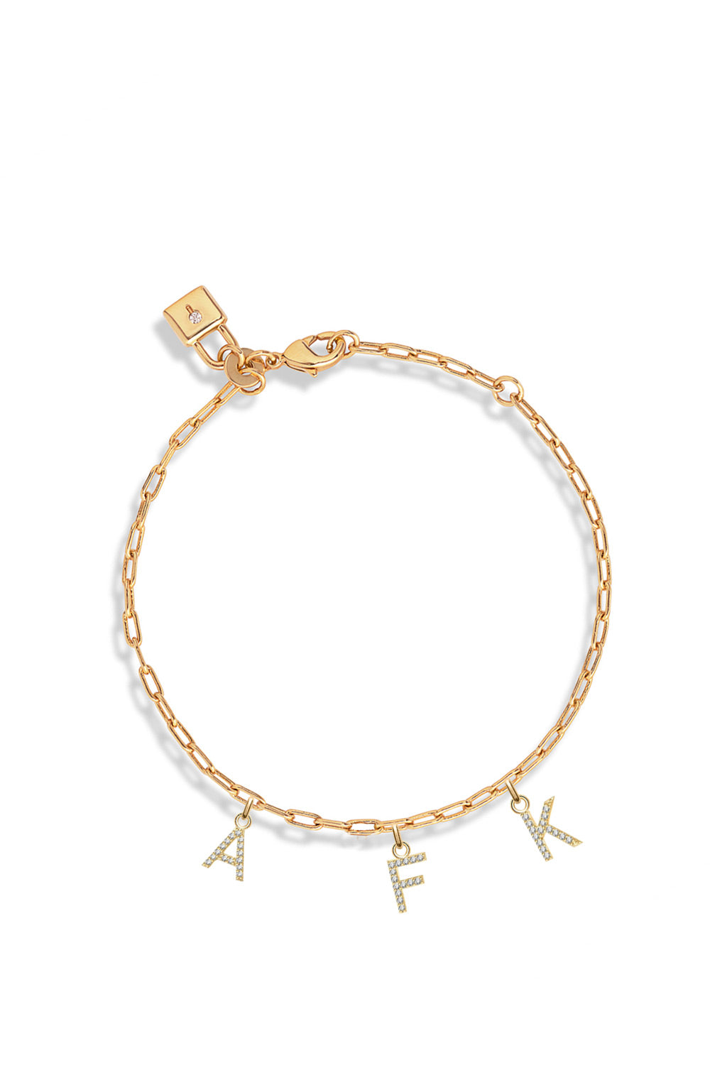 Bracelet personnalisable doré initiales et charms Castille - Bijou sur fond blanc