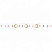 Bracelet doré Shams rhodonite orné de perles en rhodonite et soleils - Bijou sur fond blanc