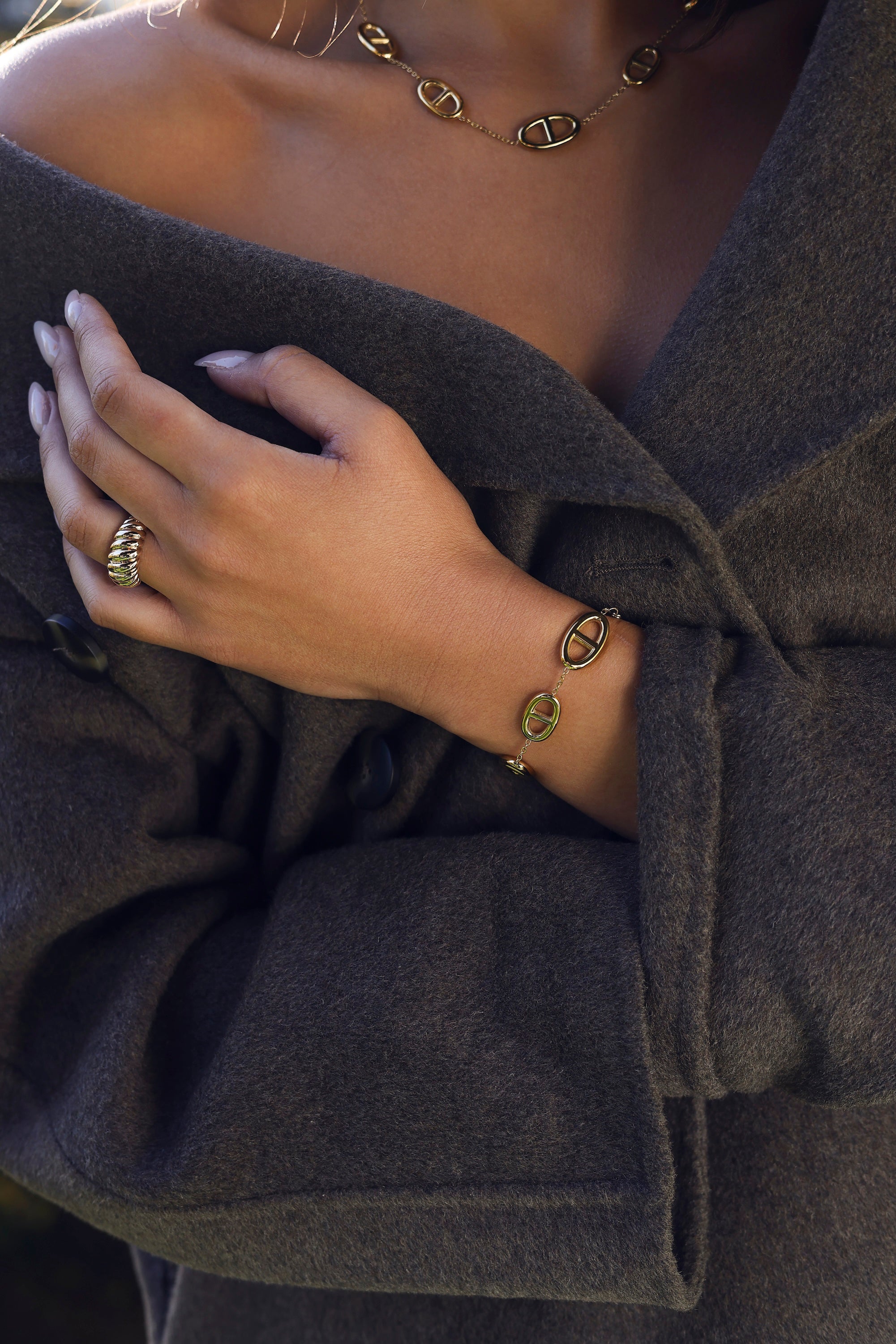 Bracelet doré Zaira en maille marine - Bijou porté