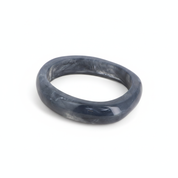 Bracelet jonc en acétate coloré Lima bleu - Bijou photographié sur fond blanc