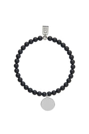 Bracelet personnalisable agate noire mate pour médaille à graver argent Léo 6 mm - Bijou sur fond blanc