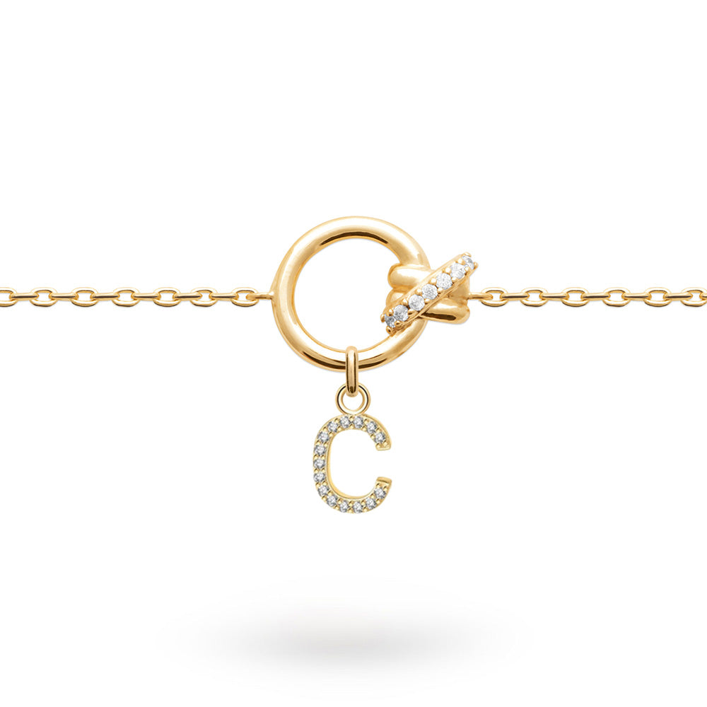 Bracelet personnalisable doré initiales et charms Kaïs - Bijou sur fond blanc