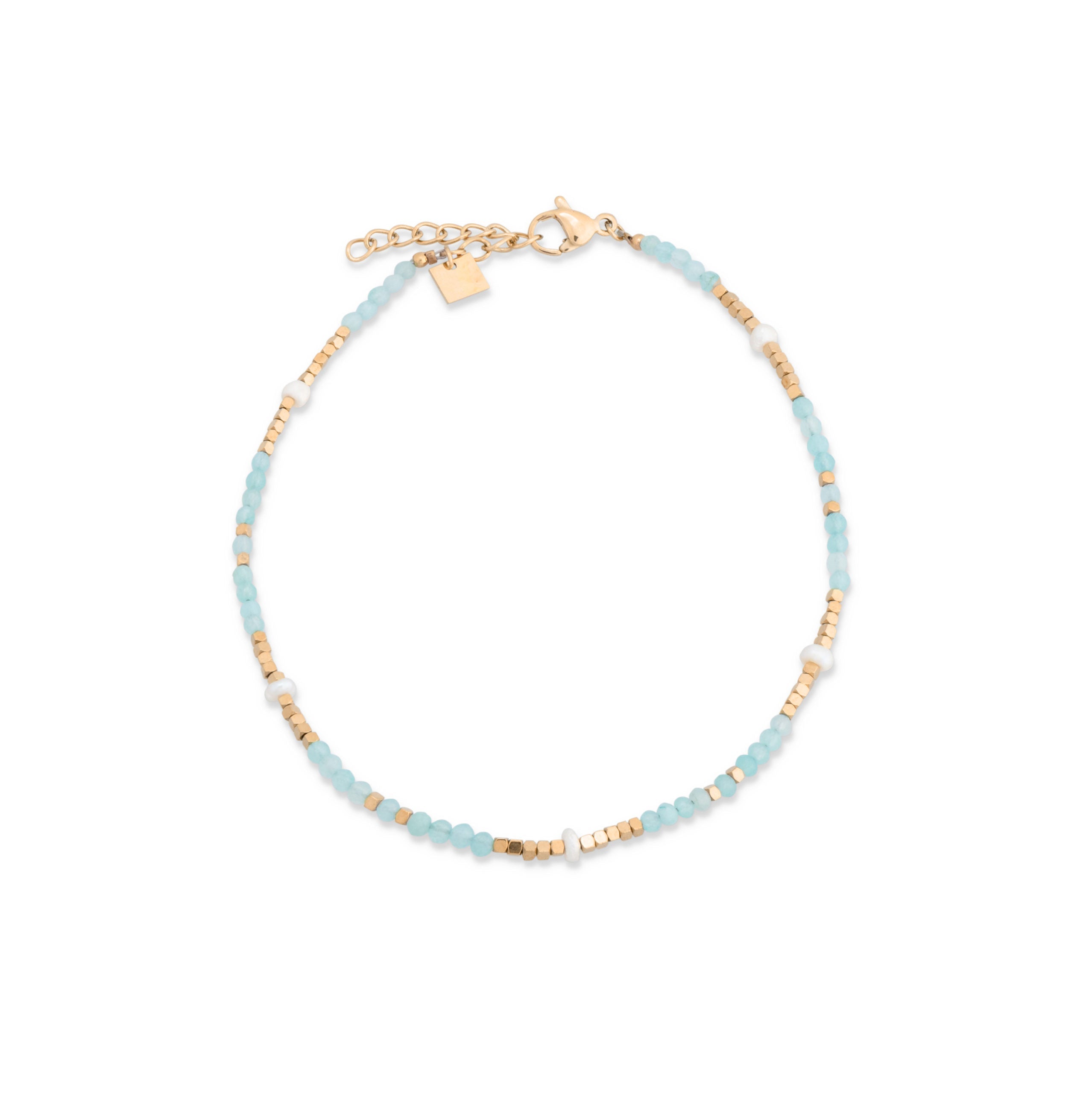 Chaîne de cheville dorée pierres naturelles Cassy amazonite - Bijou photographié sur fond blanc