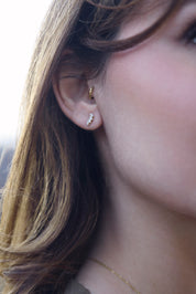 Coffret de parure de bijoux Blossom contenant un collier et une paire de boucles, ornés de zircons - Bijoux portés