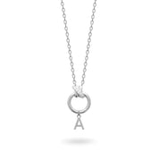 Collier personnalisable argent initiales et charms Kaïs - Bijou sur fond blanc