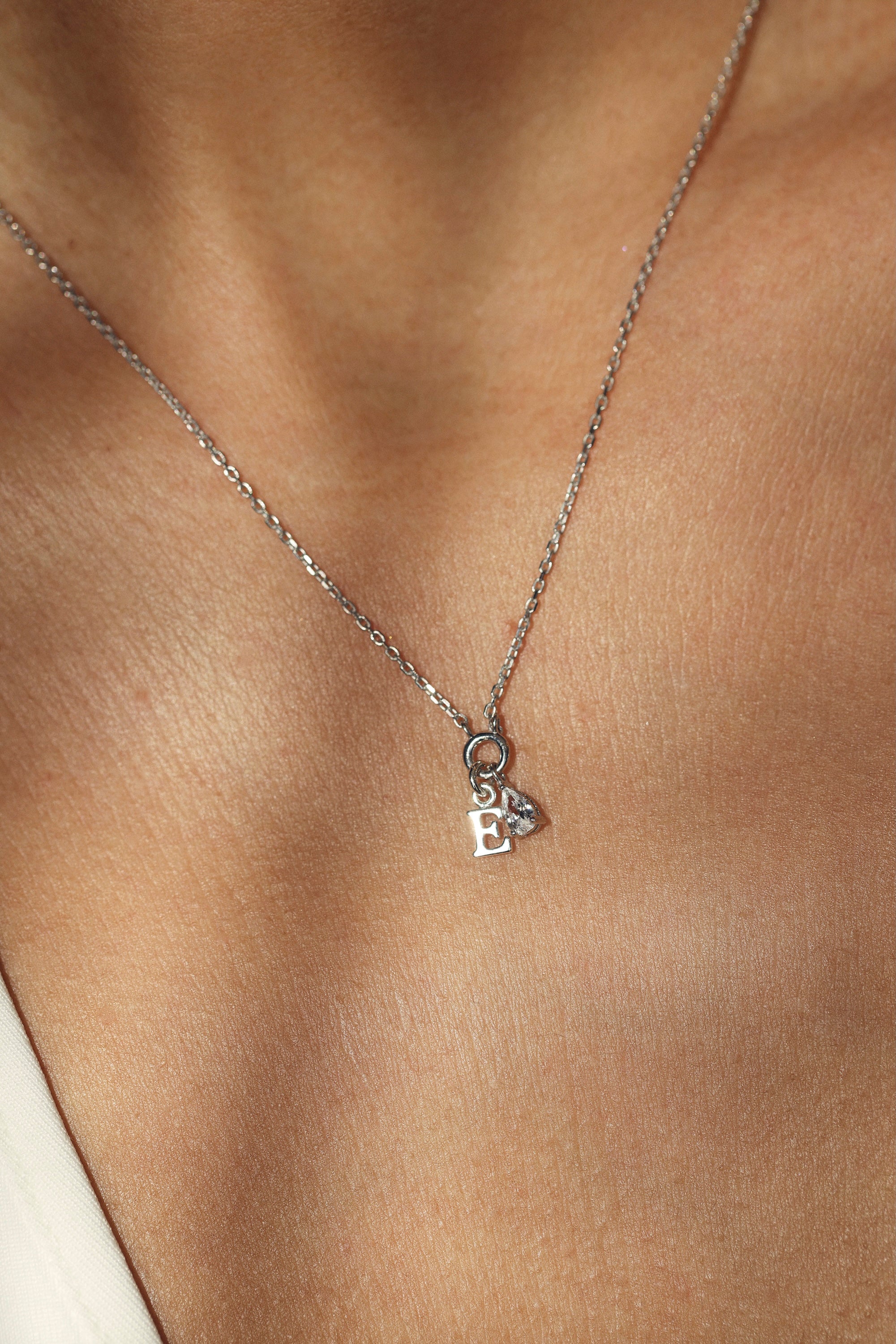 Collier personnalisable en argent Jane anneau avec pendentif zircon en forme de goutte - Bijou porté
