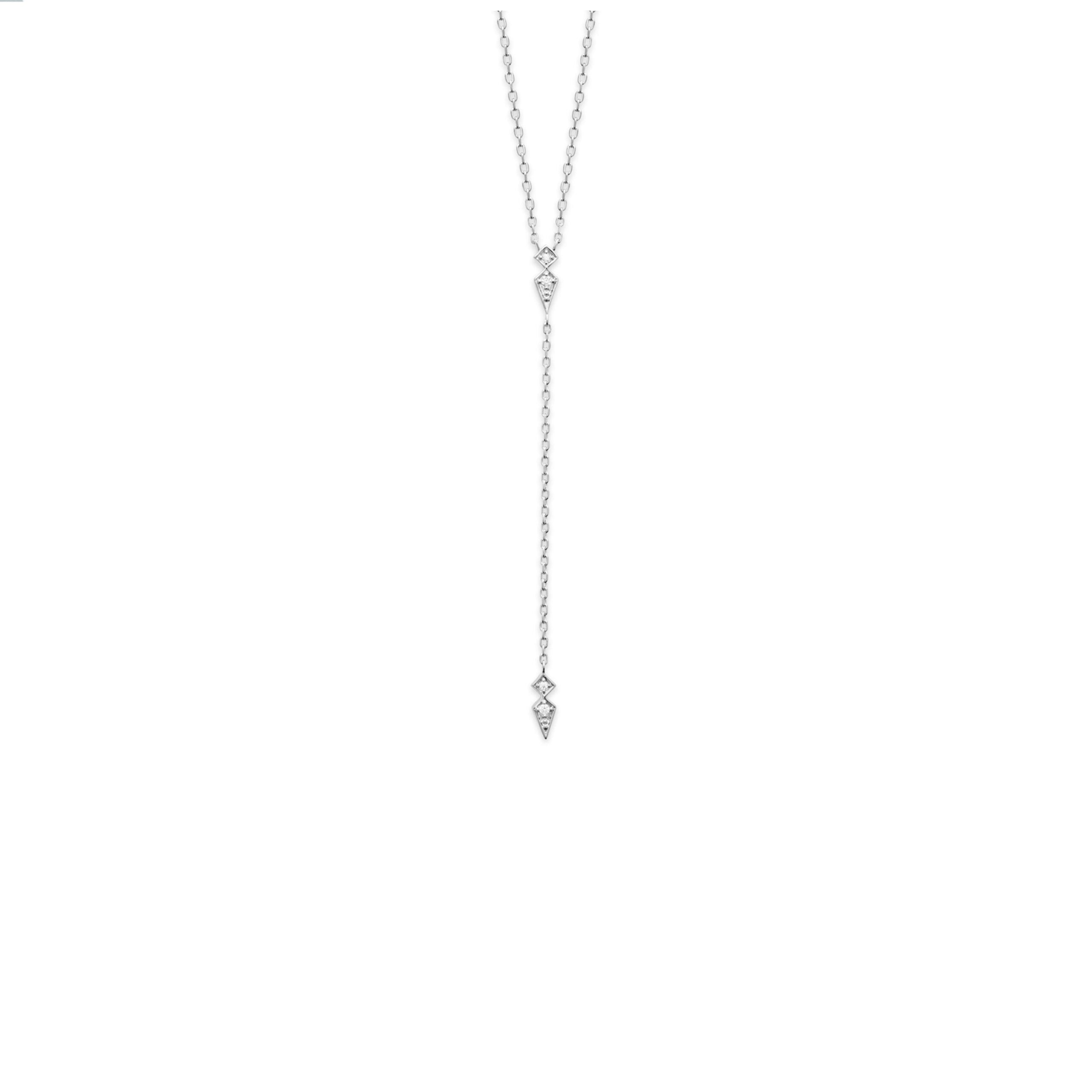 Collier cravate Gabie en argent et zircons - Bijou photographié sur fond blanc