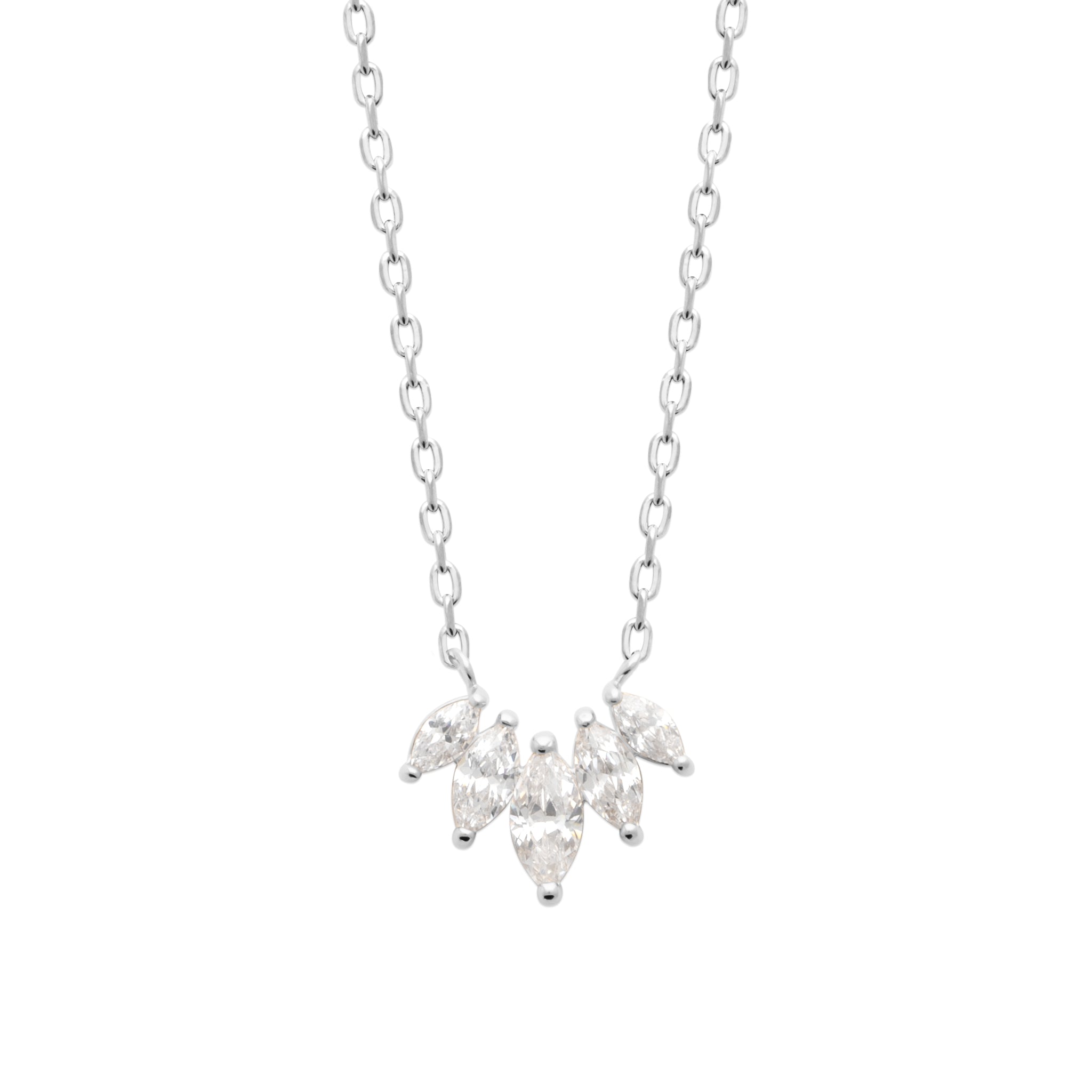 Collier Maissane en argent 925 pendentif zircons - Bijou photographié sur fond blanc