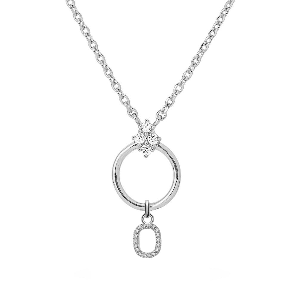 Collier personnalisable argent initiales et charms JANNY - Bijou photographié sur fond blanc