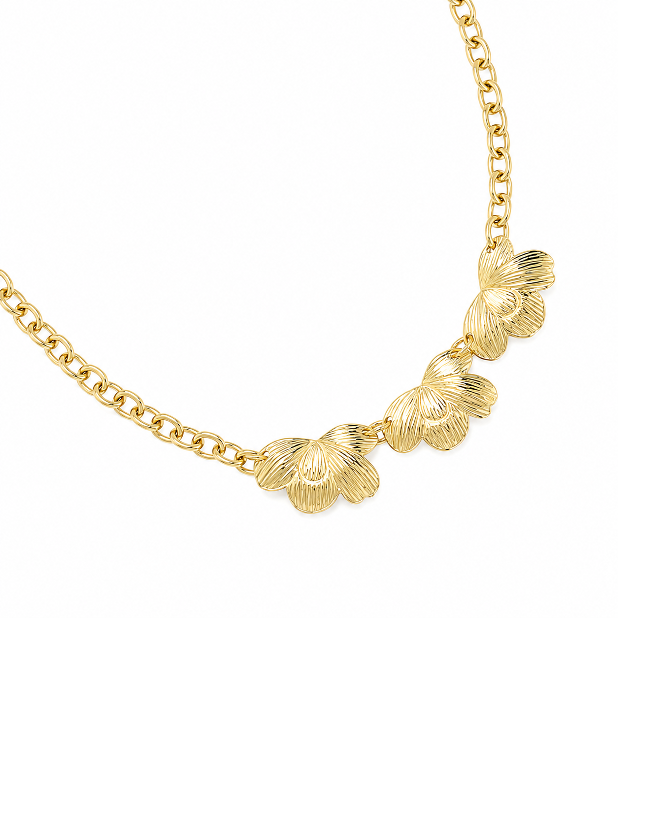 Collier Alaya statement doré chaîne maille ornée de trois feuilles - Bijou sur fond blanc
