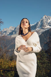 Collier doré Kendra bleu grosses perles en acétate - Bijou porté