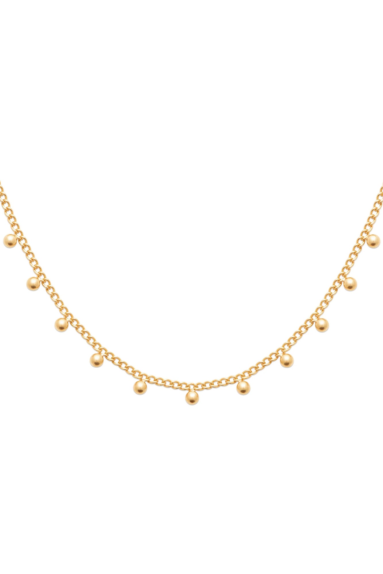 Collier doré Maxime maille fine orné de pampilles perles - Bijou sur fond blanc