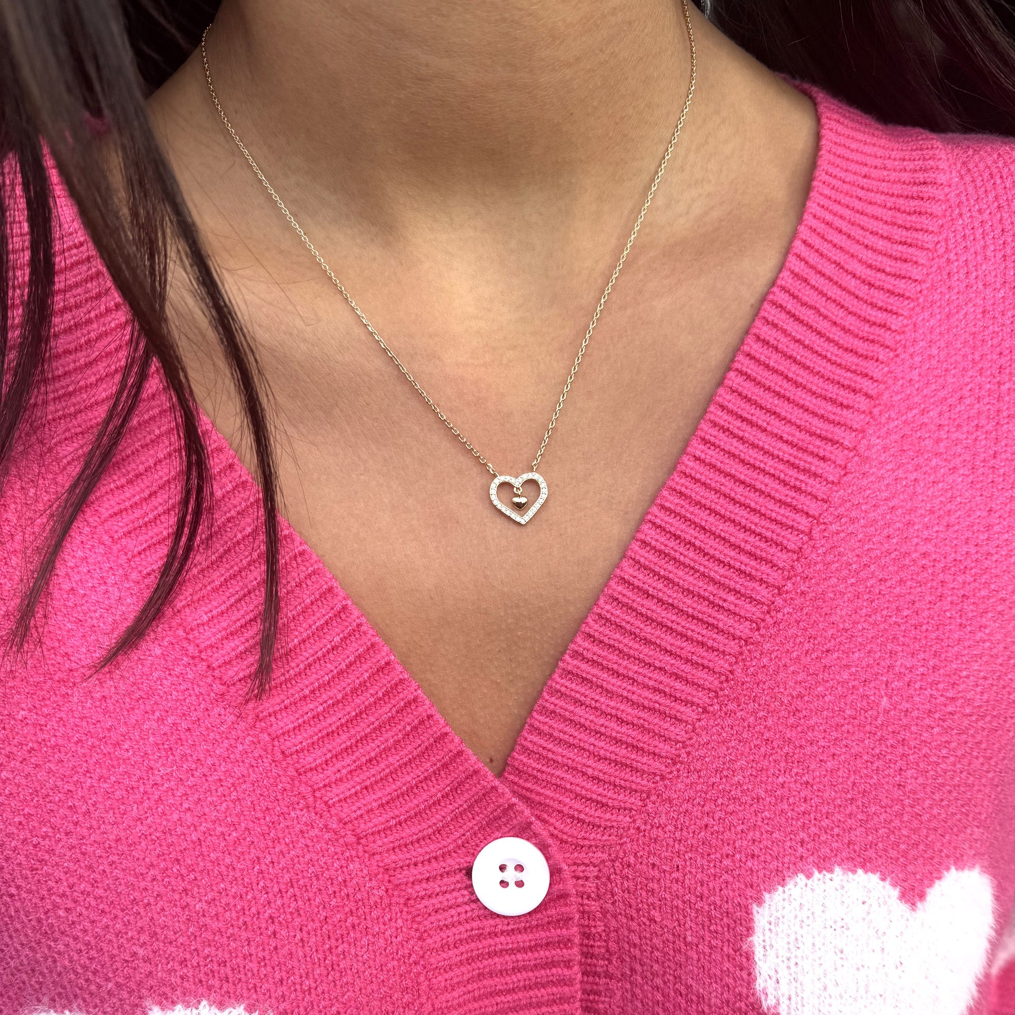 Collier doré Romy pendentif double cœur avec zircons - Bijou porté