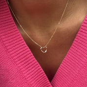Collier doré cœur zircons Galinda - Bijou porté