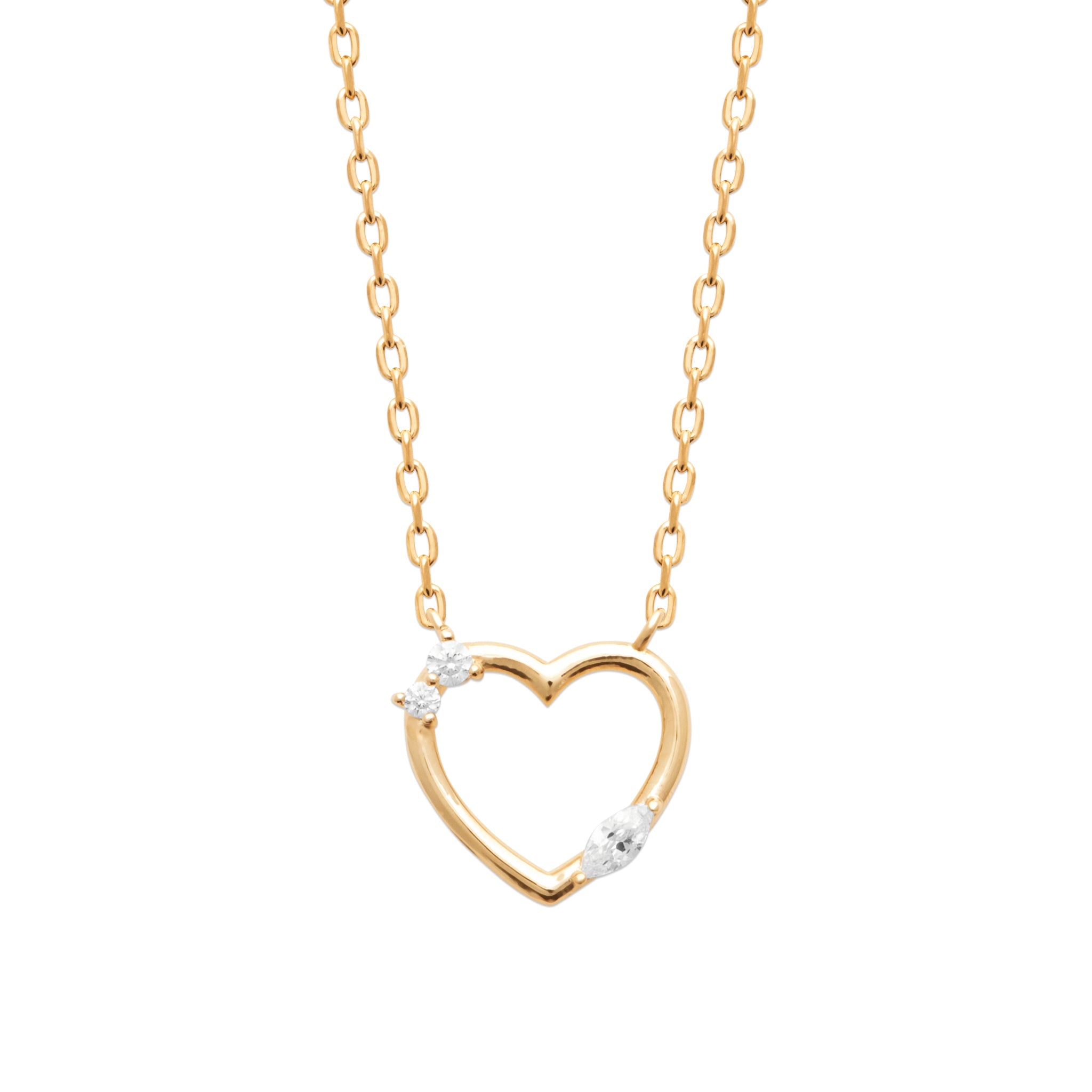 Collier doré cœur zircons Galinda - Bijou photographié sur fond blanc
