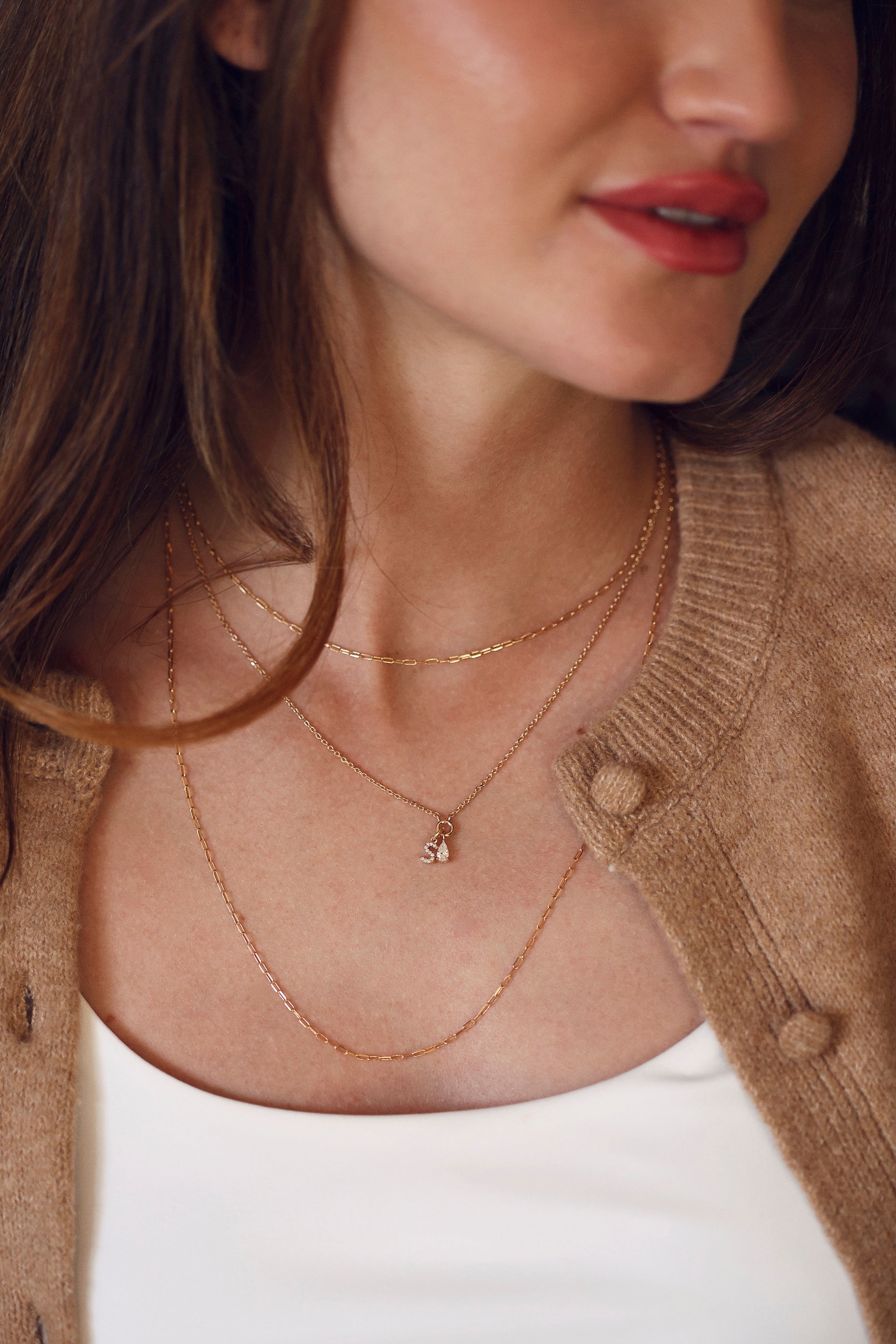 Collier personnalisable doré Jane anneau avec pendentif zircon en forme de goutte - Bijou porté