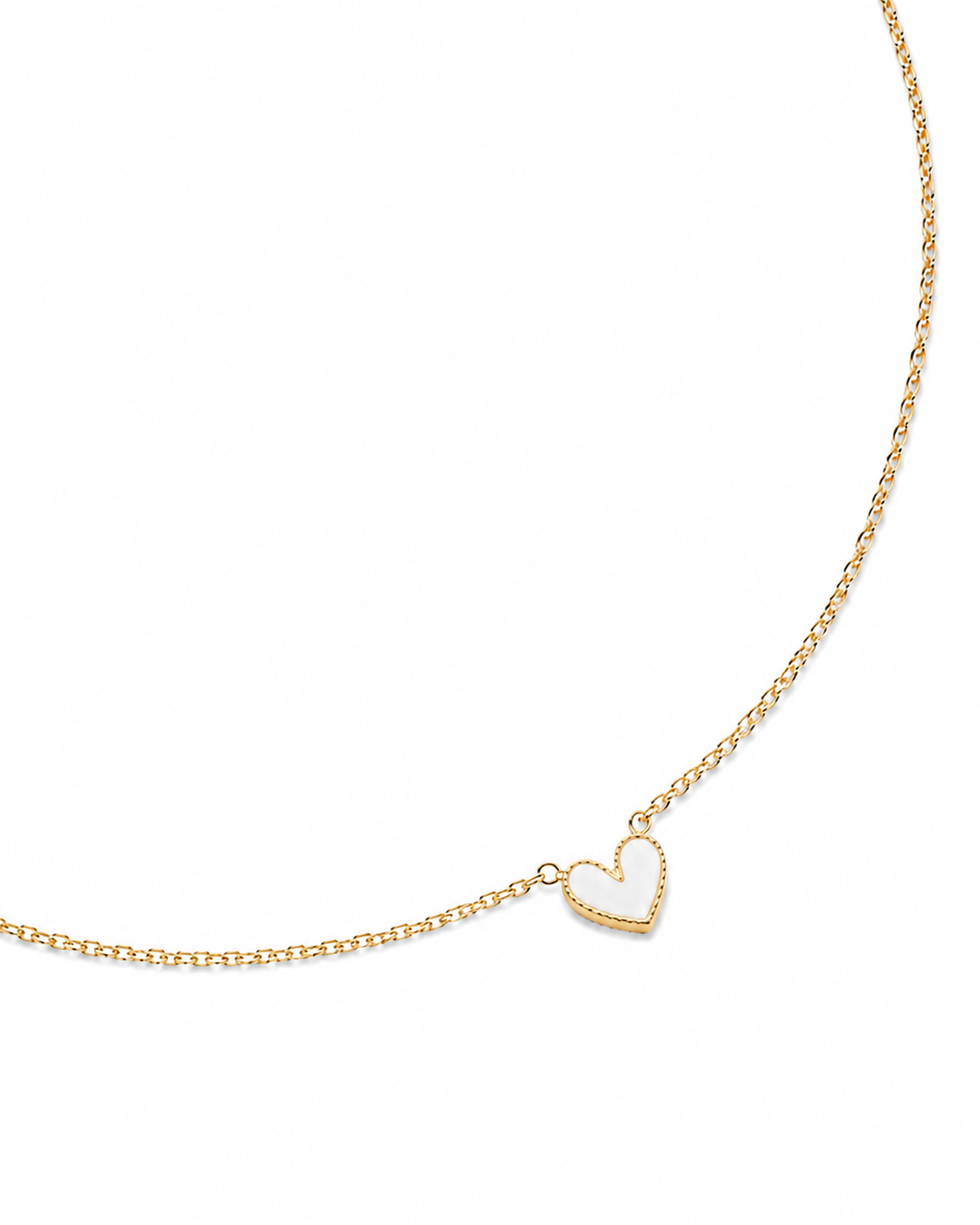 Collier doré Petit Coeur blanc pendentif coeur blanc - Bijou sur fond blanc