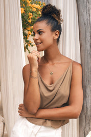  Collier doré signe du zodiaque Sagittaire - Bijou porté