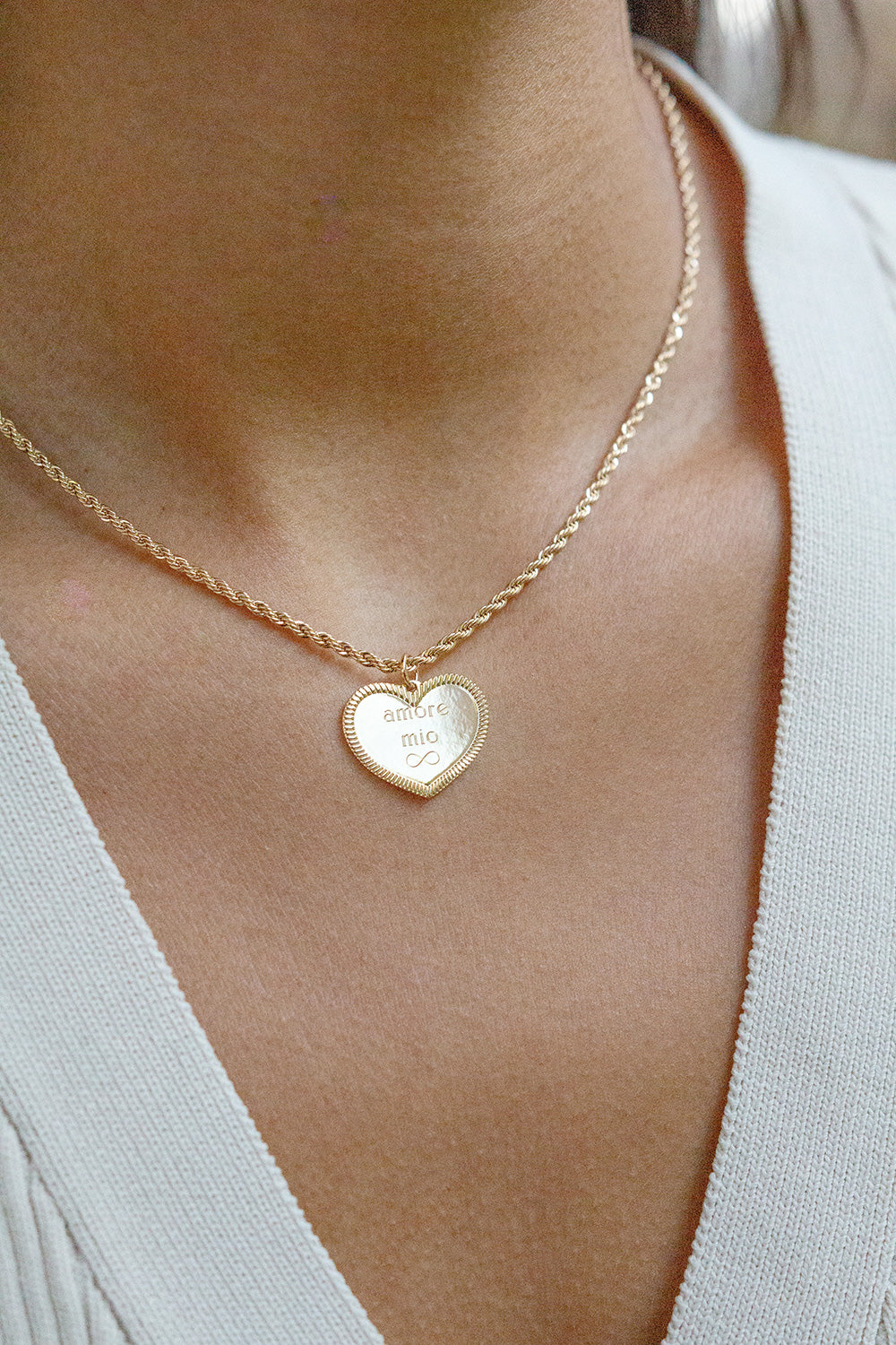 IRIS – Collier personnalisable doré pendentif coeur - Bijou porté