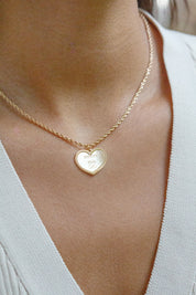 IRIS – Collier personnalisable doré pendentif coeur - Bijou porté