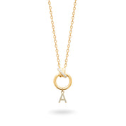 Collier personnalisable doré initiales et charms Kaïs - Bijou sur fond blanc