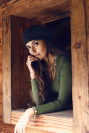 Collier statement doré Sidonie - Bijou porté