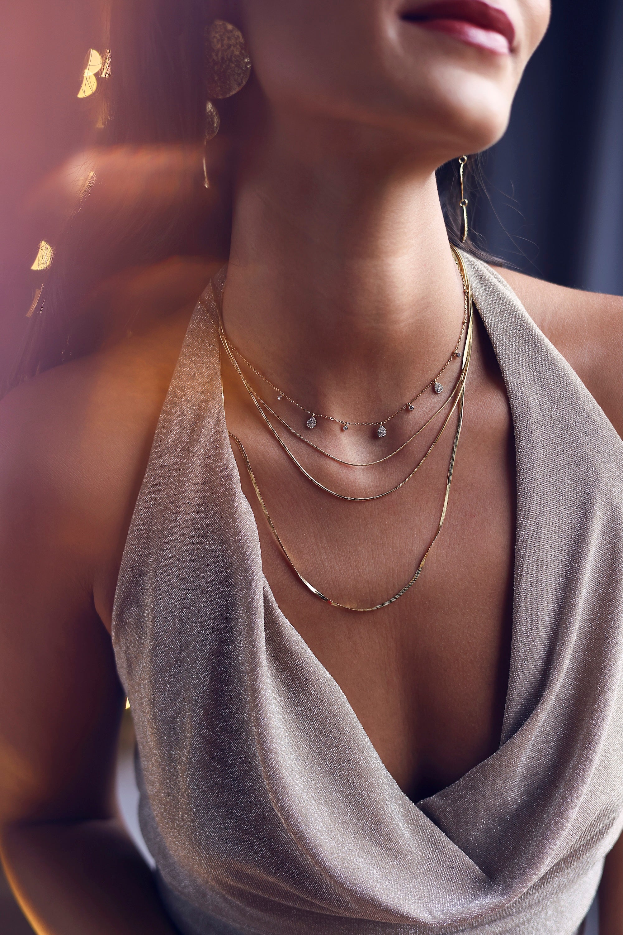 Collier triple doré Annick chaînes miroir - Bijou porté