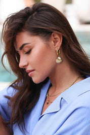 Créoles dorées Elea portées