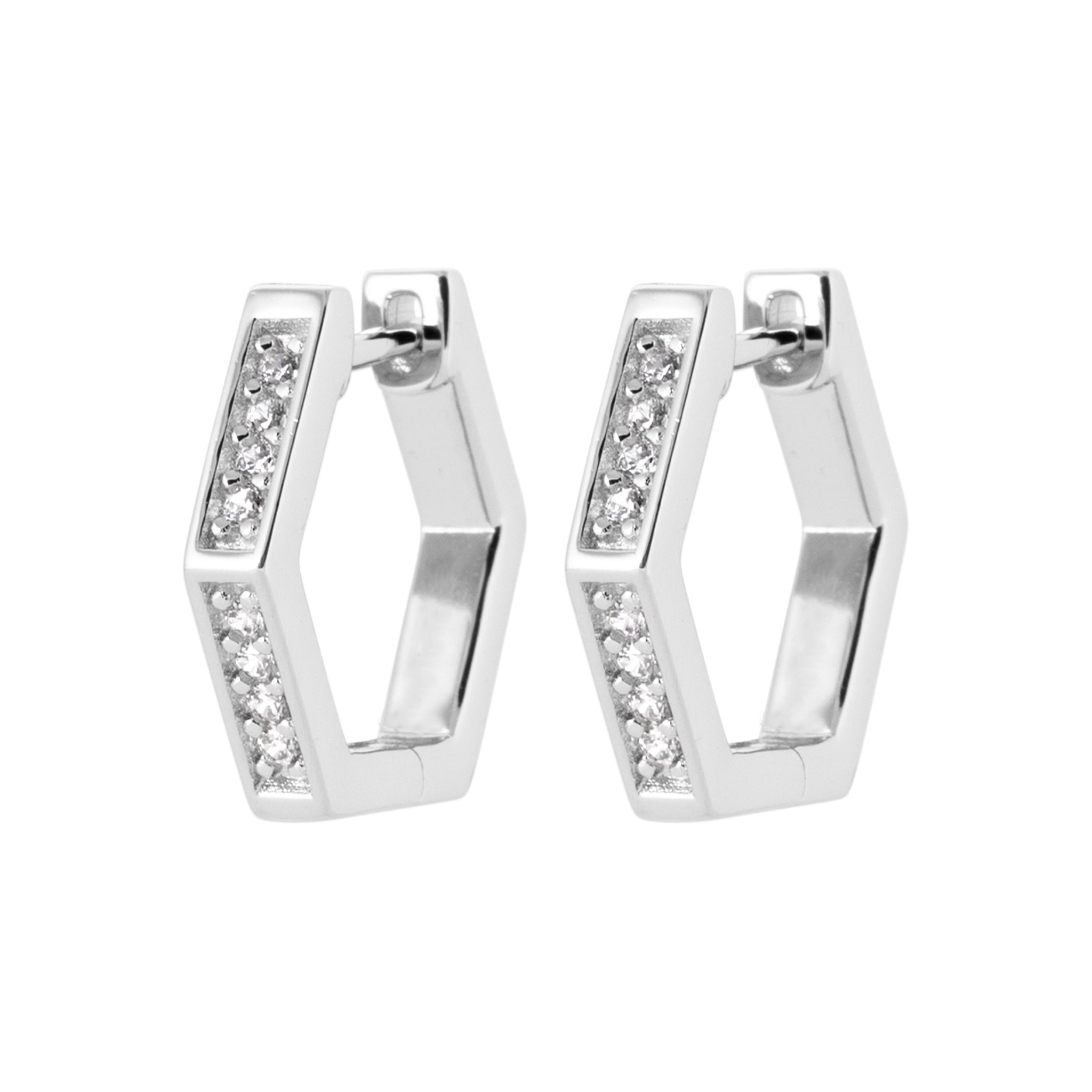 Créoles en argent Raquel en forme d'hexagone serti de zircons - Bijou photographié sur fond blanc