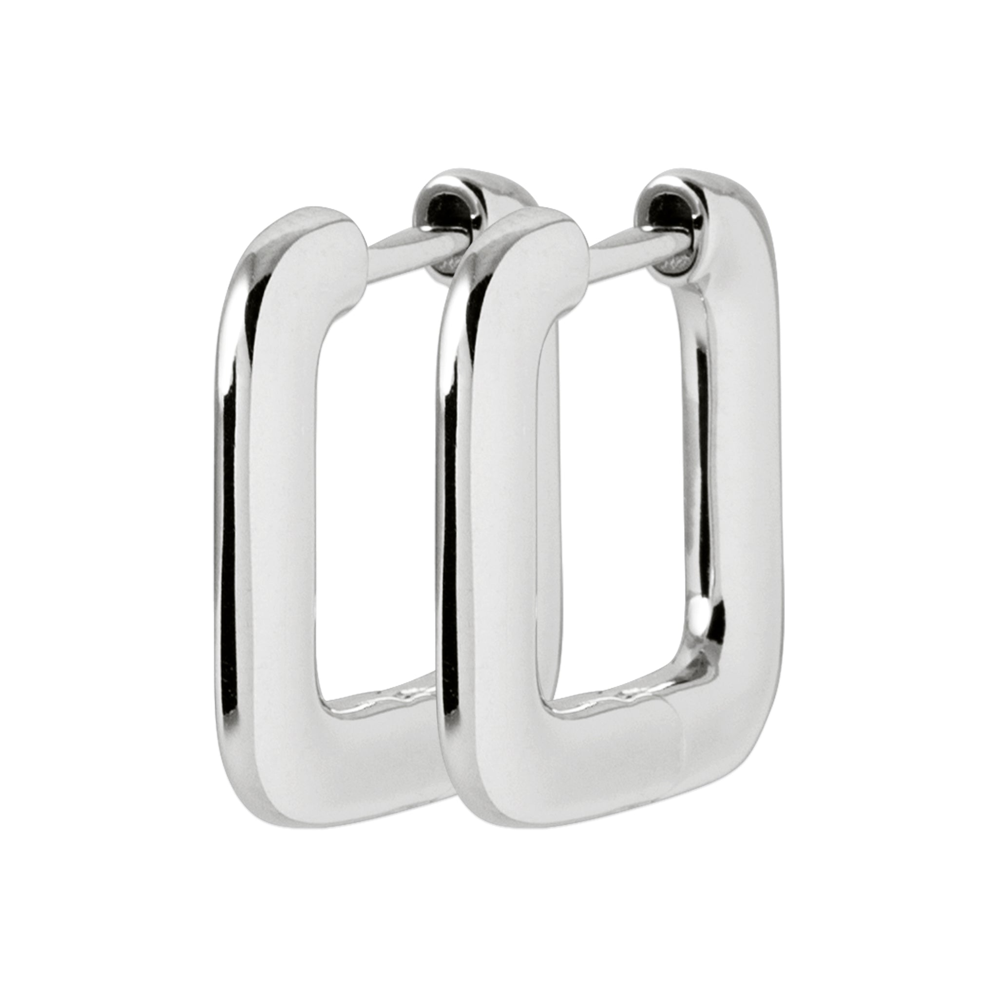 Créoles en argent Zita carrées avec bords arrondis - Bijou photographié sur fond blanc