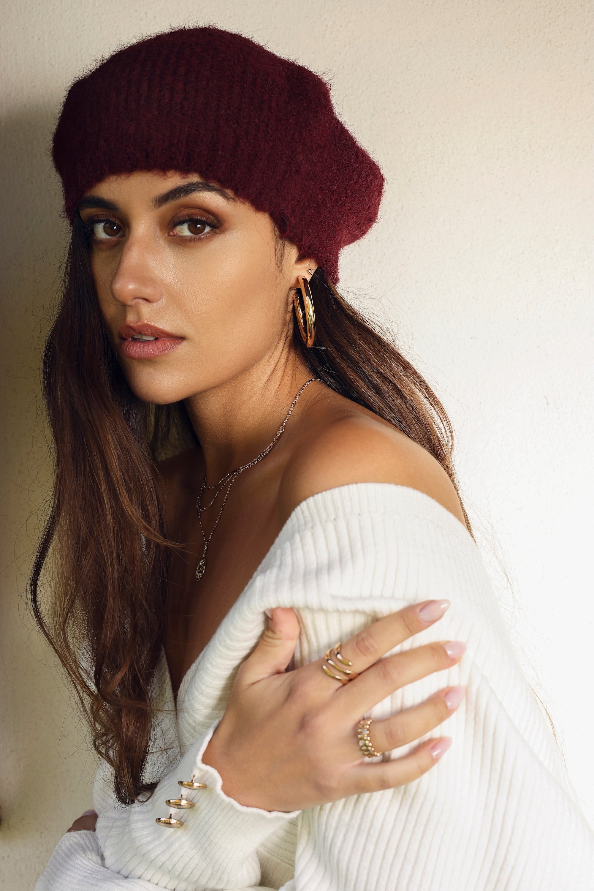 Boucles d'oreilles créoles dorées lisses Arabella 4,8cm - Bijou porté