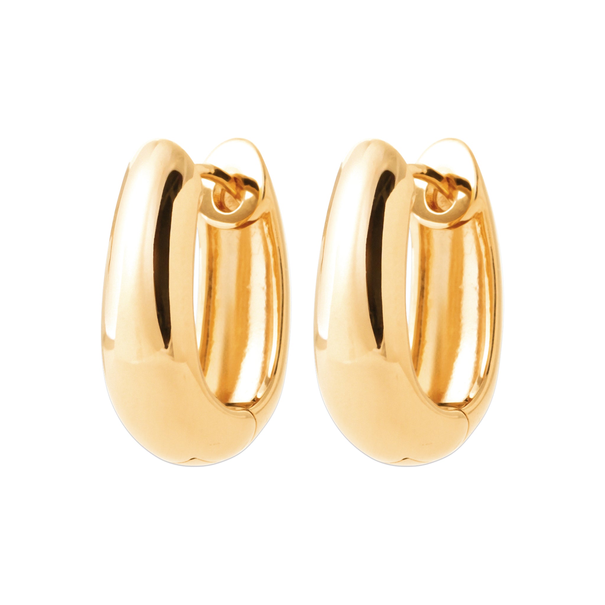 Boucles d'oreilles Lorina créoles dorées - Bijou photographié sur fond blanc