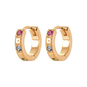 Créoles dorées Keliani ornées de zircons colorés pastels - Bijou photographié sur fond blanc