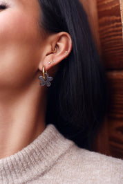 Mini créoles 2 en 1 dorée mini shauna anthracite avec fleur en acétate pailletée - Bijou porté